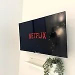 New 411 Suite Charles- Cosy Apartment Paris Center