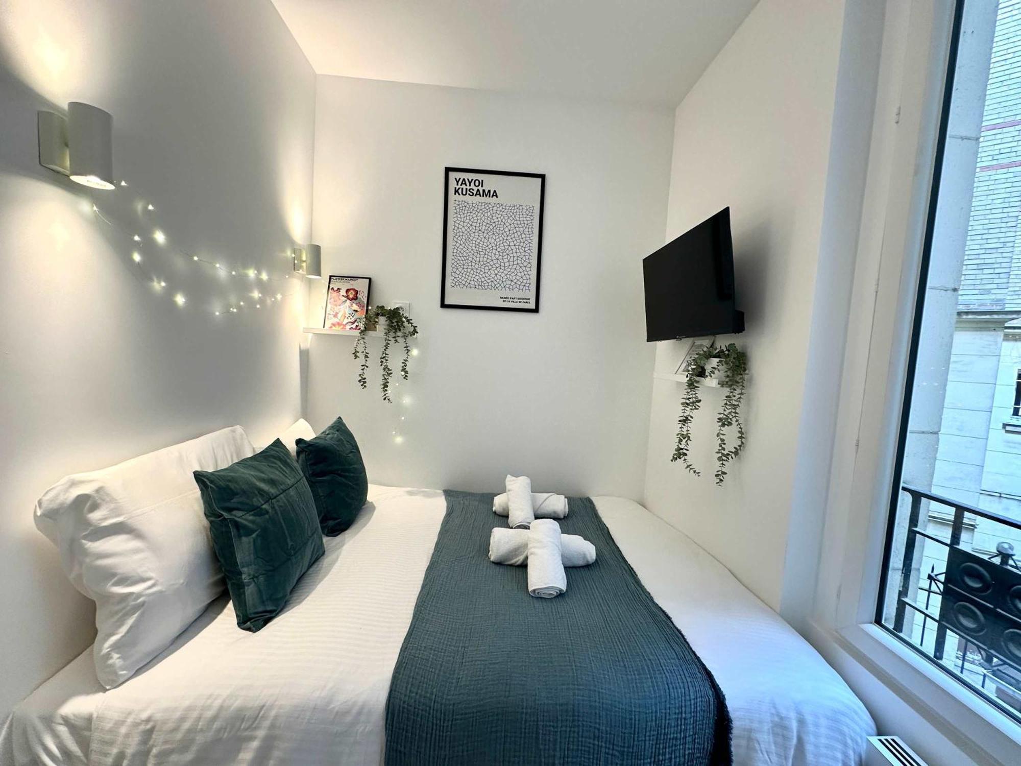 Apartment New 411 Charles- Cosy Center