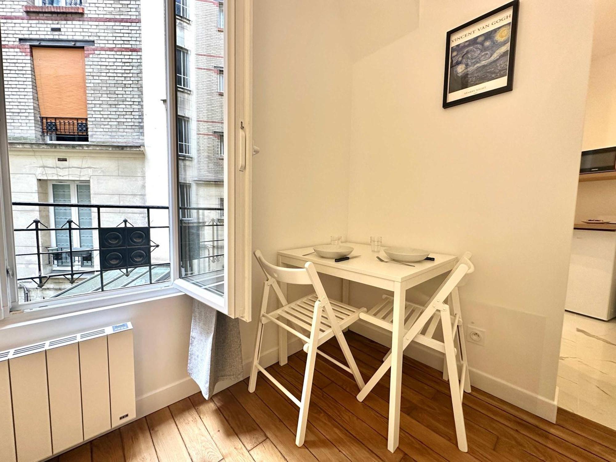 Apartment New 411 Charles- Cosy Center *