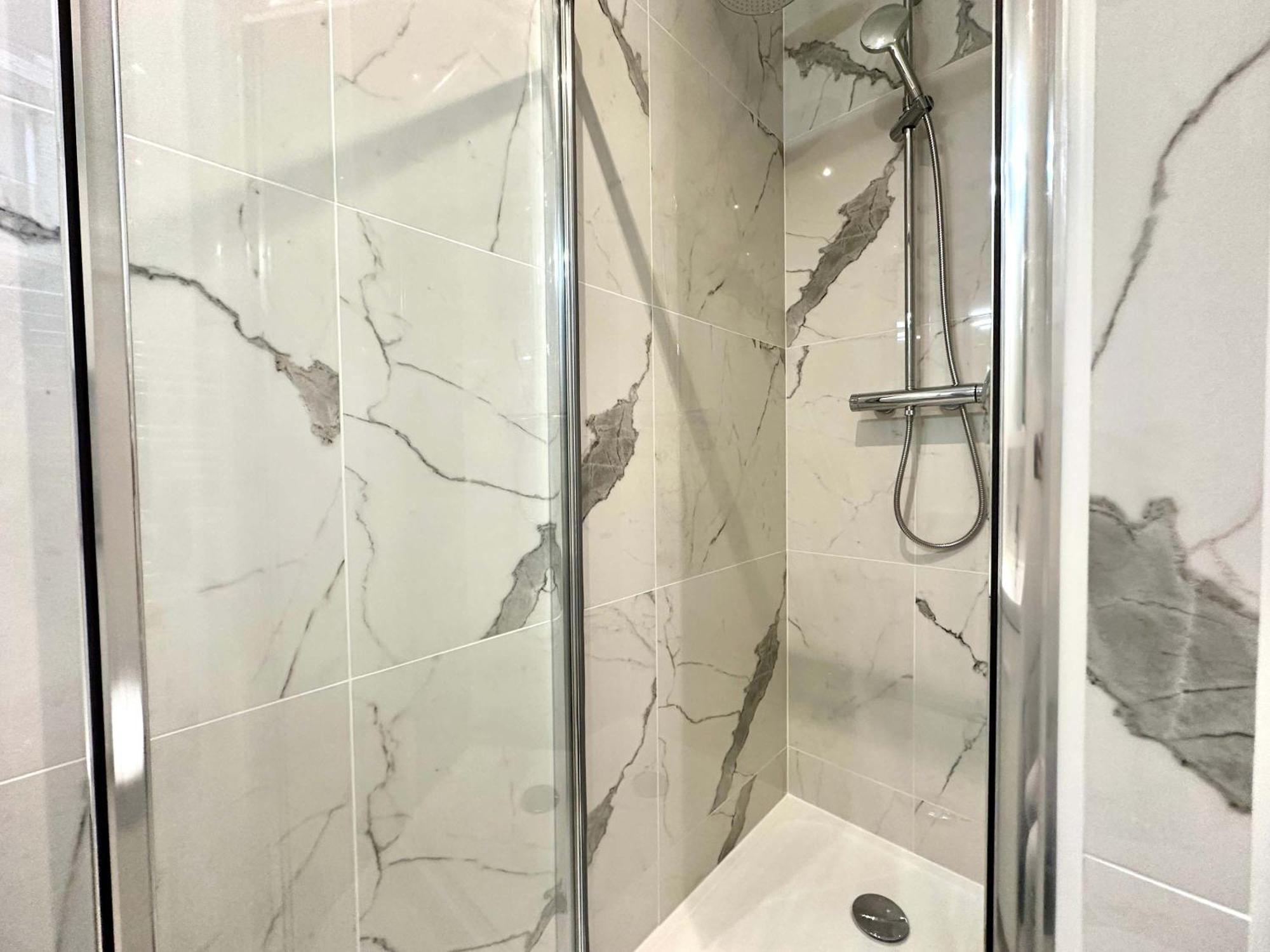 New 411 Charles- Cosy Center *